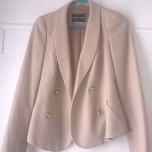 Emporio Armani nude/beige blazer in a size 4
